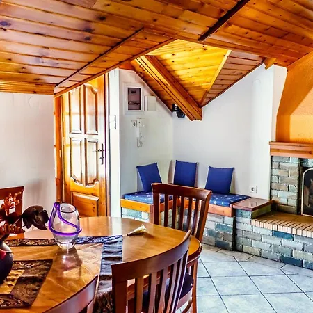 Elation Woodhouse Eláti